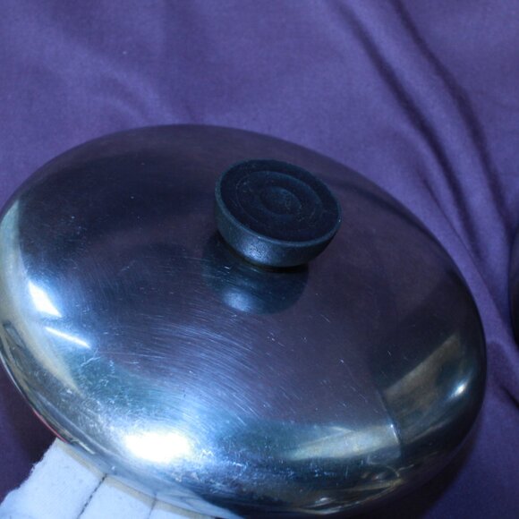 Revere Ware 1801 Copper Bottom 3 Quart Saucepan With Lid - Clinton, ILL - Picture 6 of 13